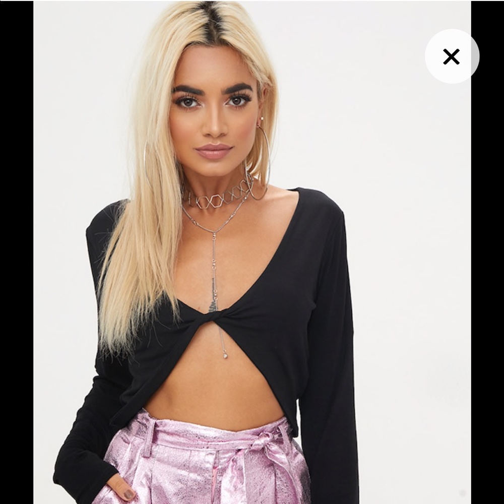 Black front twist top